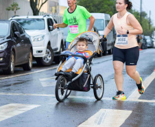 Maratona da Sanepar em Cascavel reuniu mais de 2 mil atletas; confira os vencedores